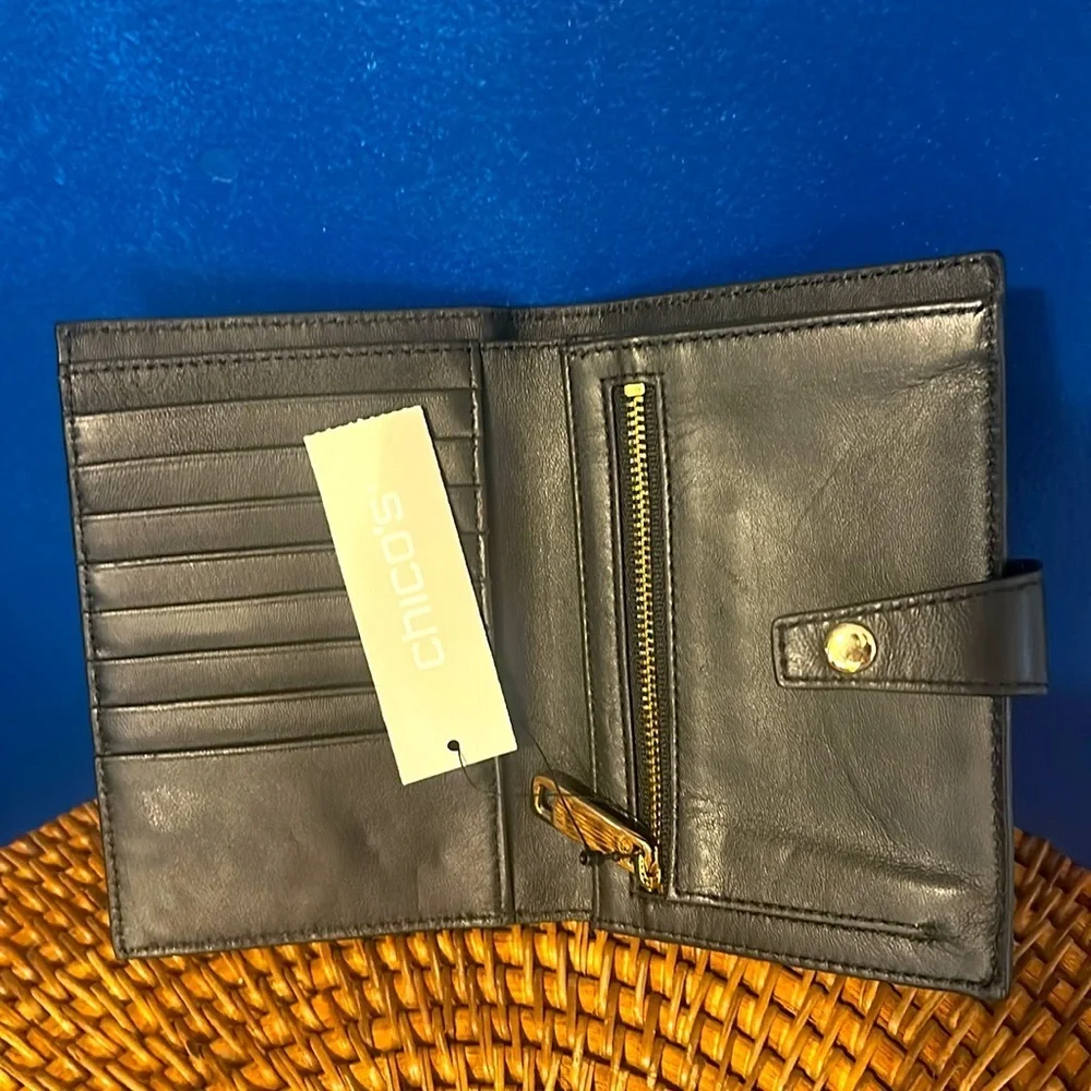 NWT Women’s Chico’s Faux Fur Tiger Print With Black Strap Closure Wallet